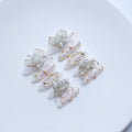 Opaline Glimmer