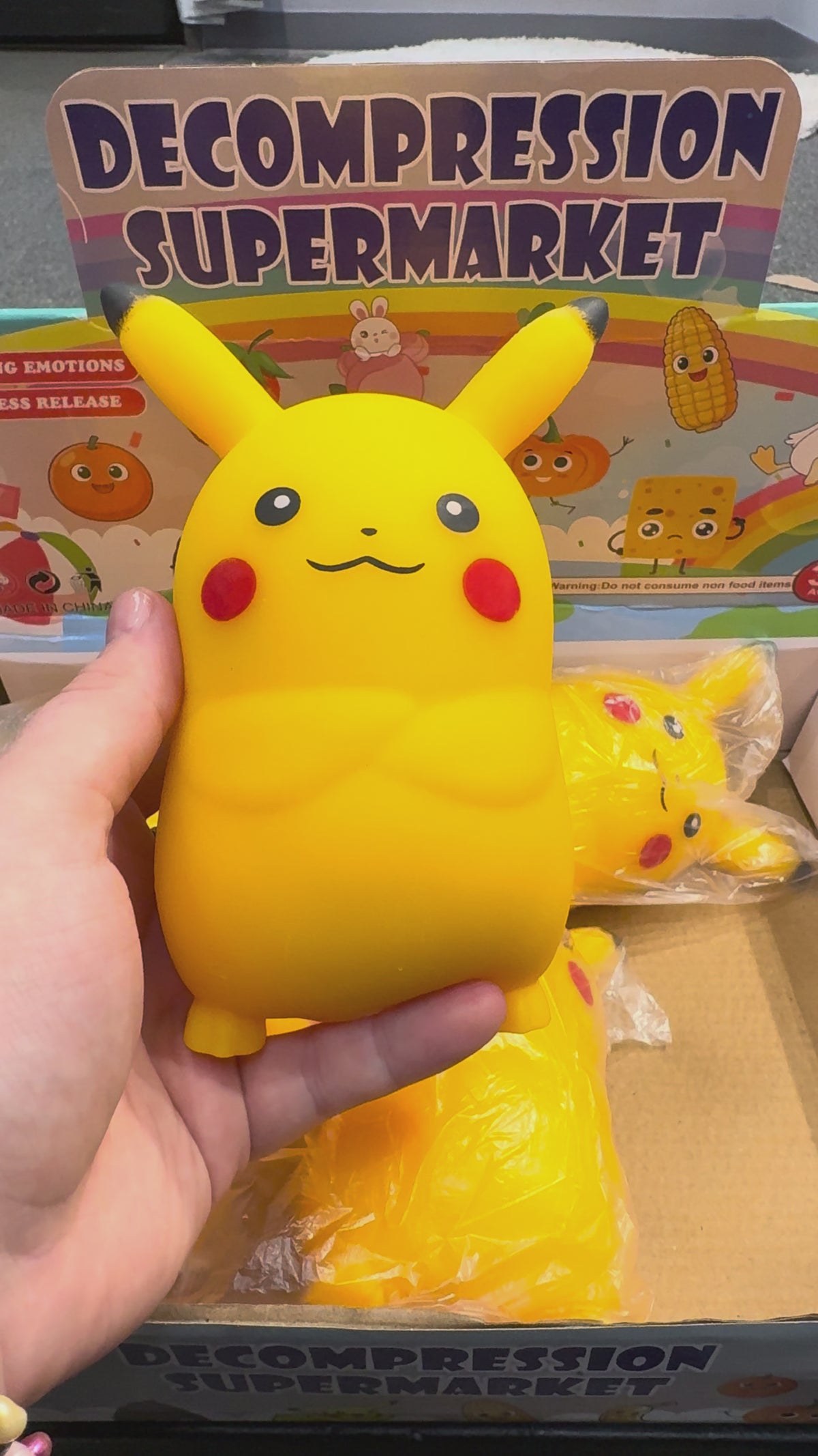 Jumbo Pikachu