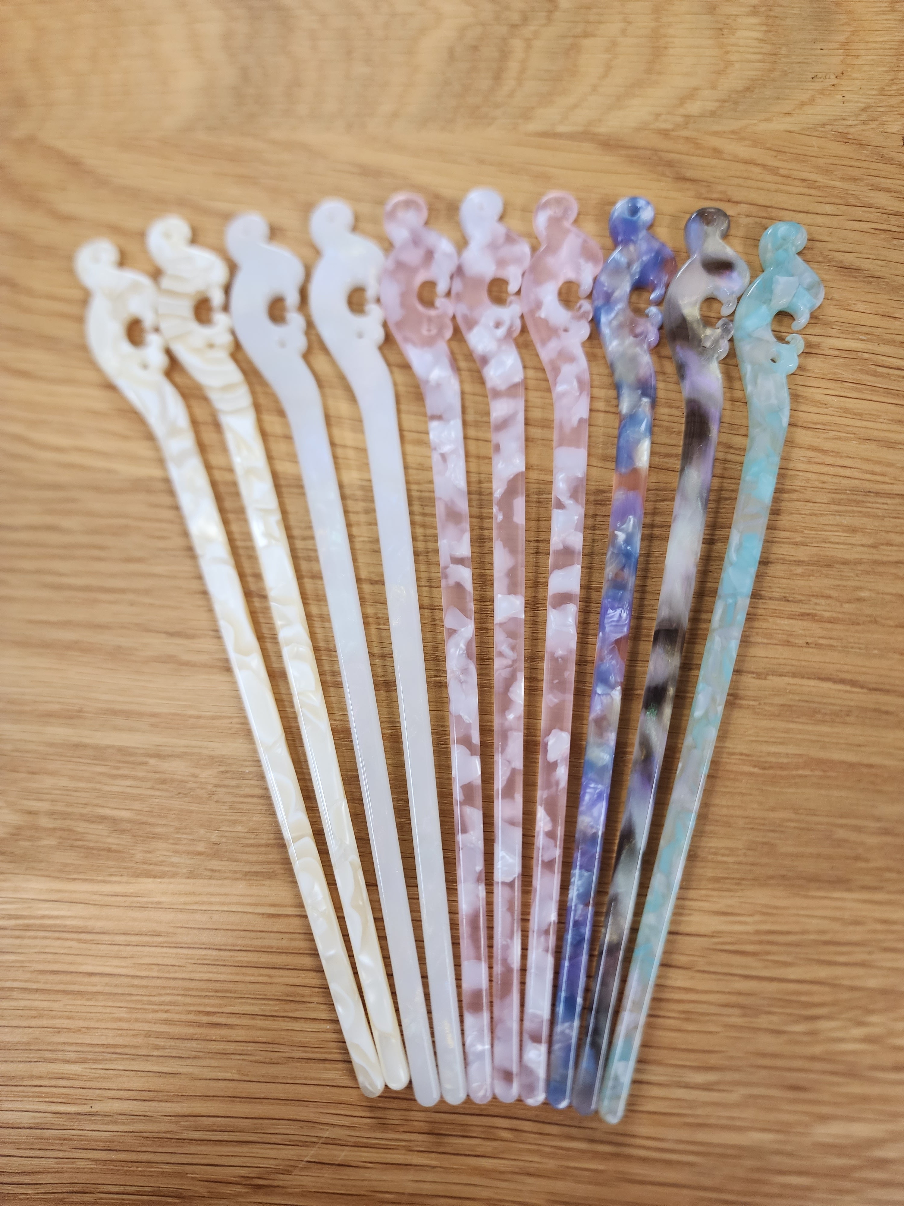 Misc. Large Hair Pick