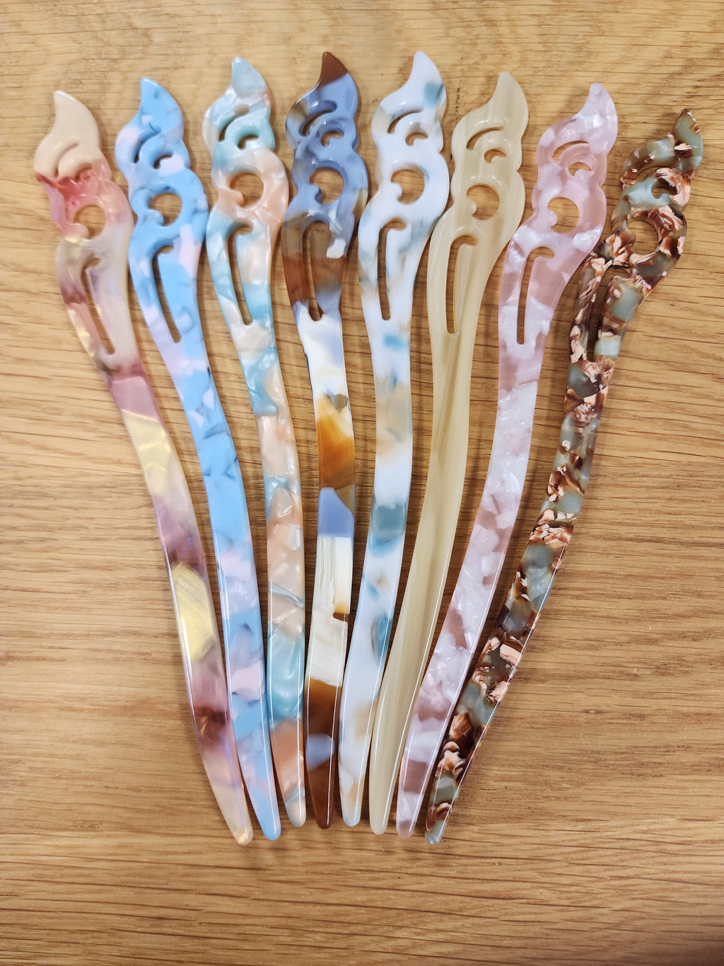 Misc. Large Hair Pick