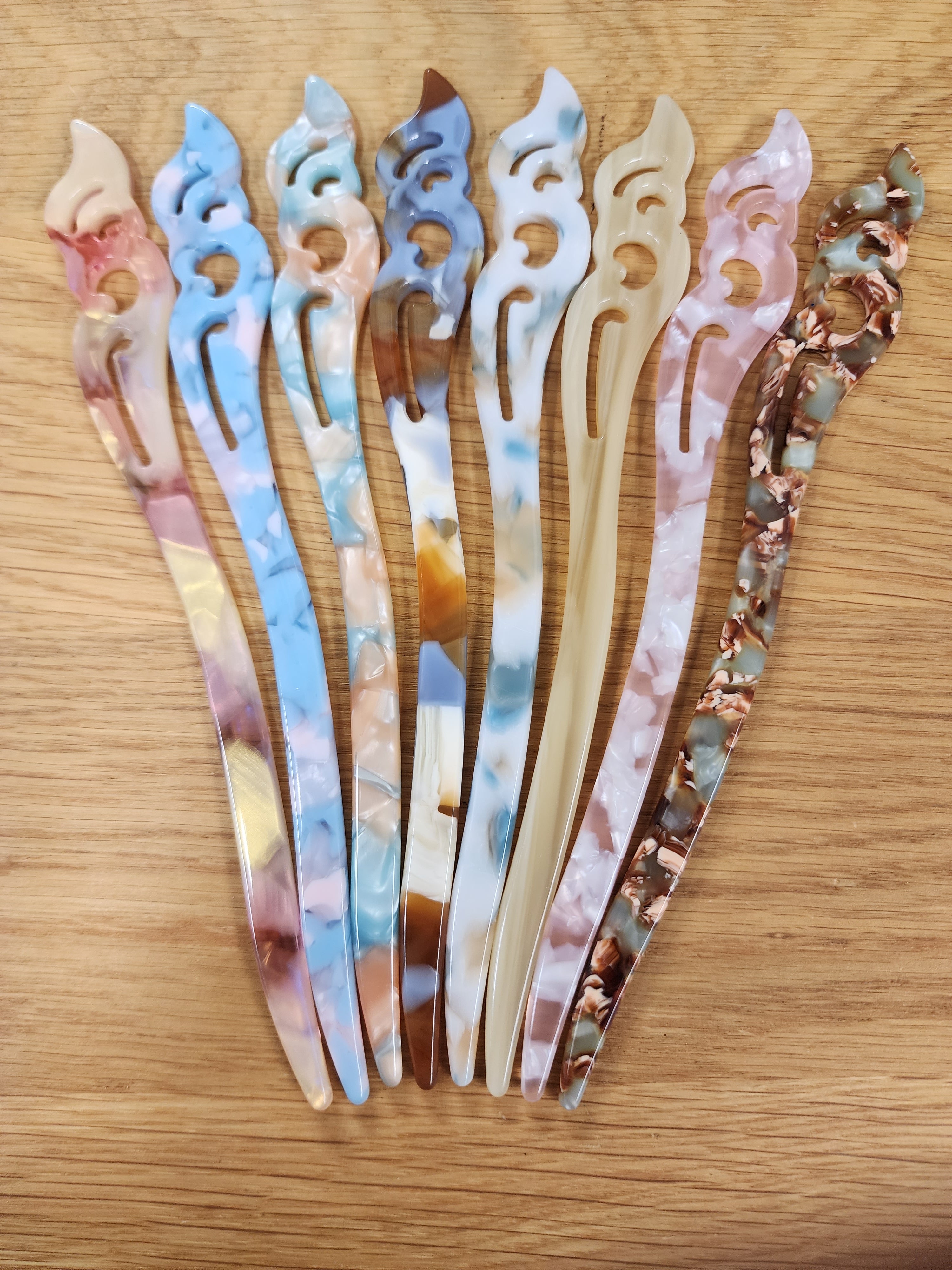Misc. Large Hair Pick