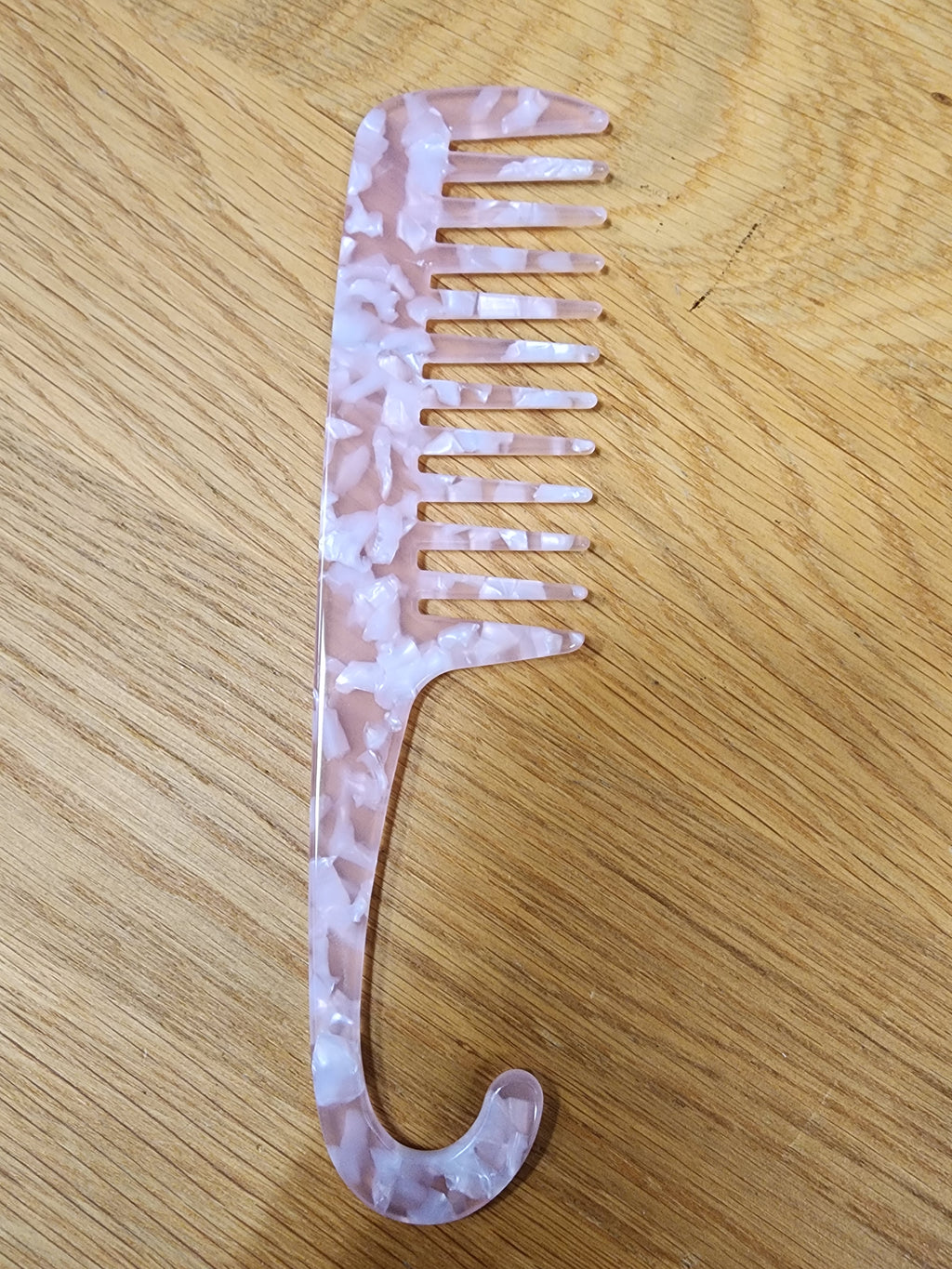Large Tail Comb
