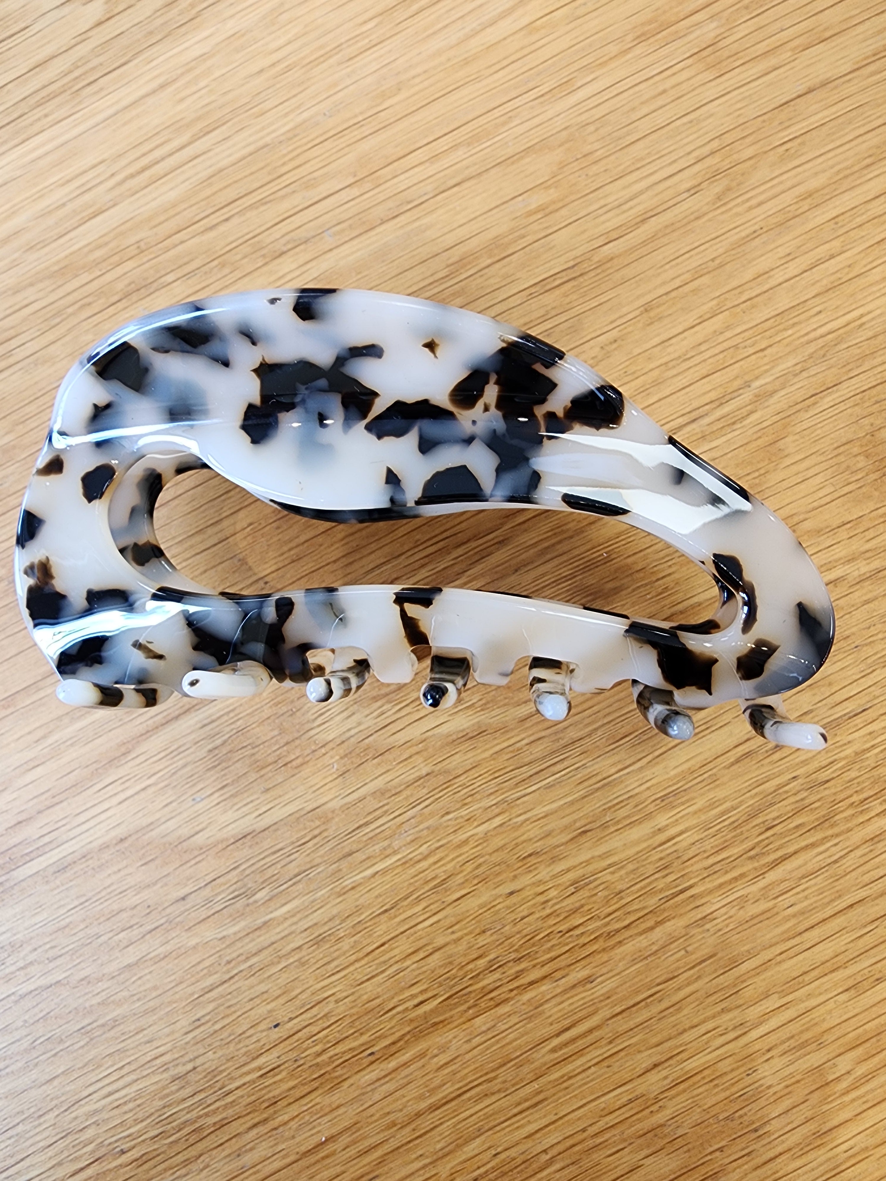 Large Clip