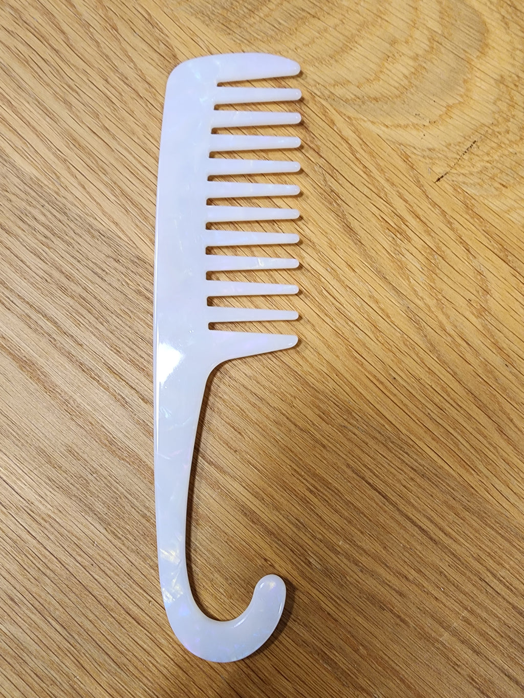 Large Tail Comb